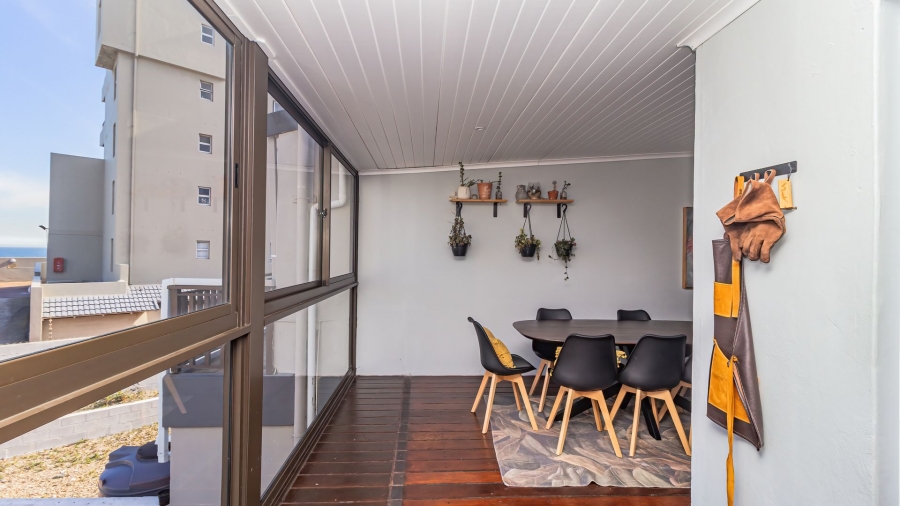 To Let 3 Bedroom Property for Rent in Waves Edge Western Cape